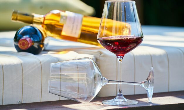 Køb din rødvine online hos Vin Med Mere